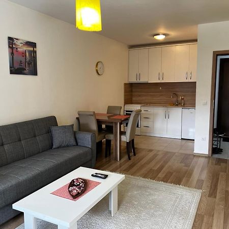 Blini Complex Lägenhet Pristina Exteriör bild