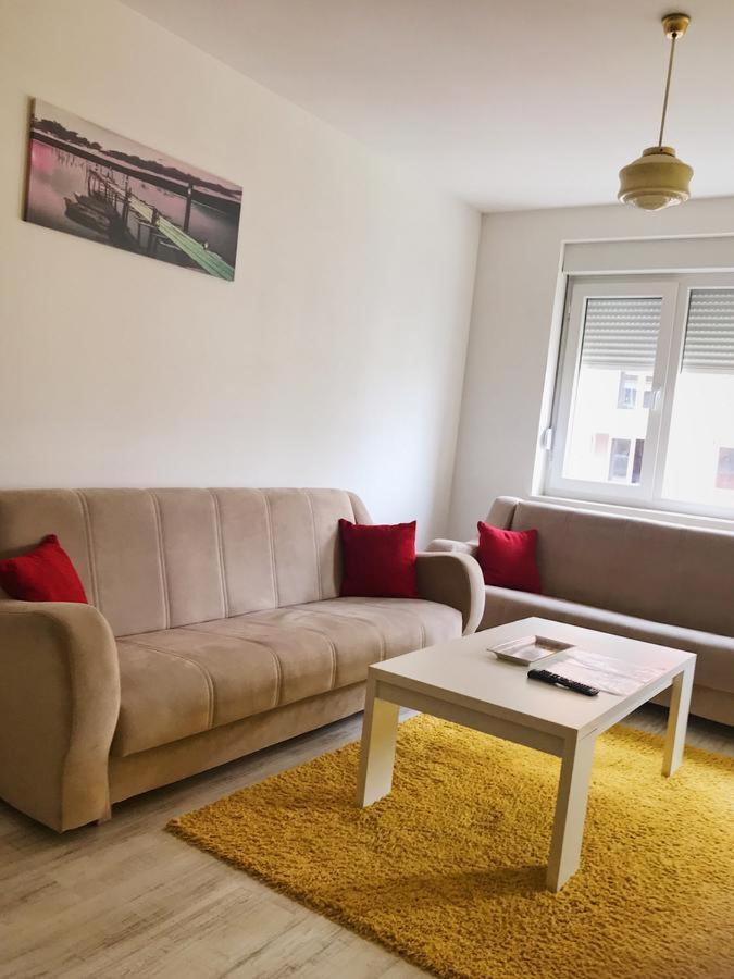 Blini Complex Lägenhet Pristina Exteriör bild